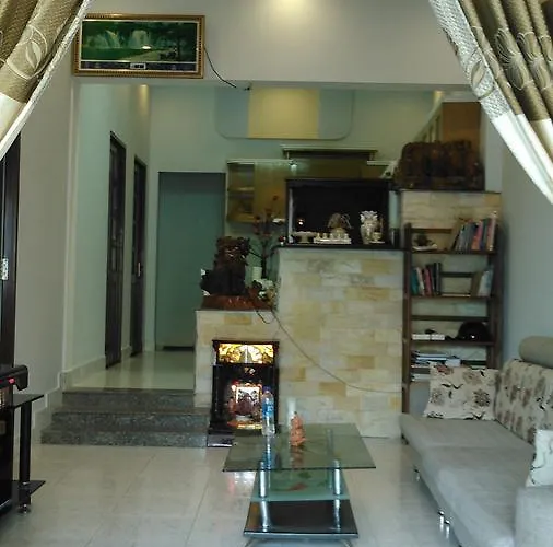 Vks Family Surfer House