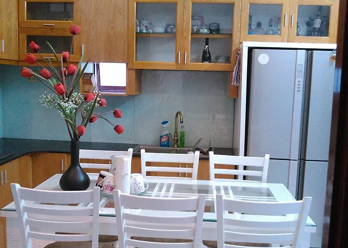 Vks Family Surfer House